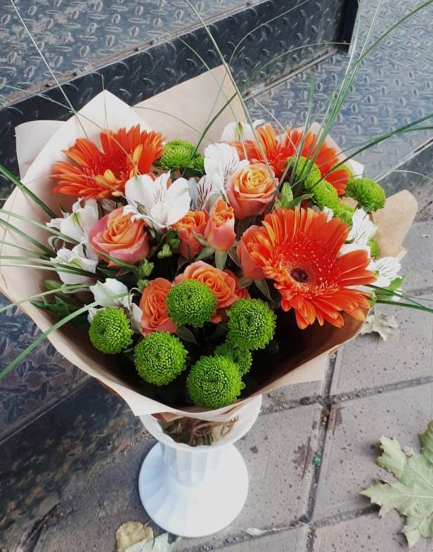 Букет цветов из: Герберы, Хризантемы, Альстромерии и Розы в Елань-Колено
