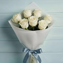 Букет 7 Белых роз Эдлесс Лав в Елань-Колено