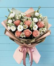 Букет цветов из:  Розы, Альстромерии и Лизиантусы в Елань-Колено