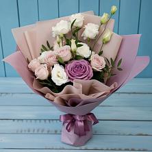 Букет цветов из:  Розы и Лизиантусы в Елань-Колено