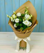 Букет цветов из:  Хризантемы и Лизиантусы в Елань-Колено