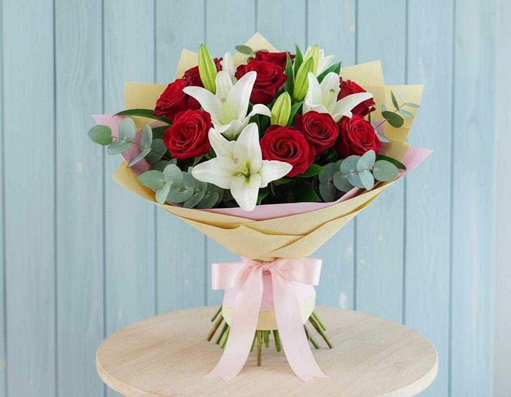 Букет цветов из: Лилии и Розы в Елань-Колено